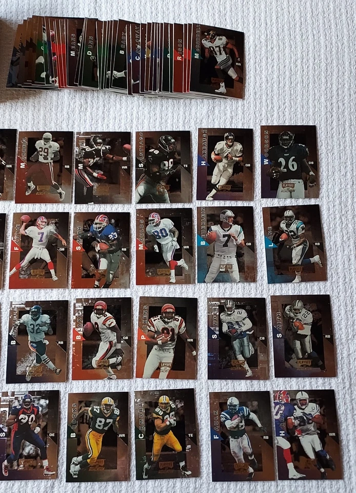 1998 Playoff Momentum SSD Hobby NFL 70 Card Lot HOFers, Sanders, Smith, Faulk - Image 3 of 4