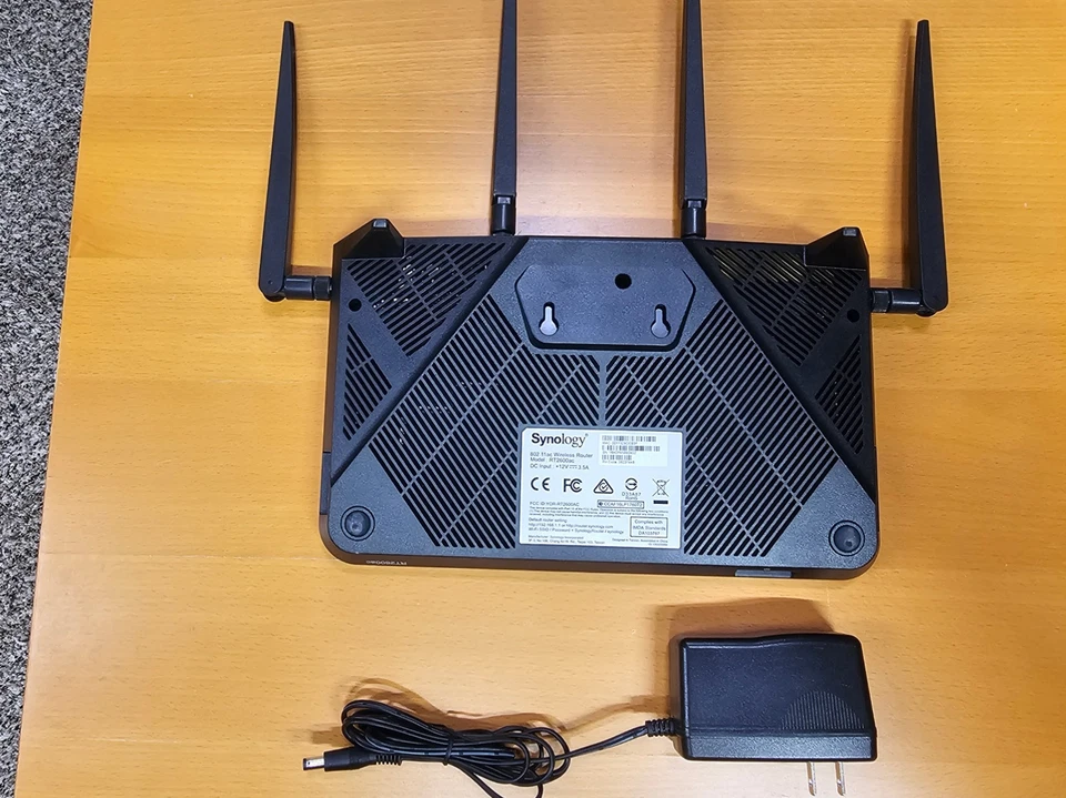Router Gigabit Synology RT2600AC Wi-fi AC 2600 Foto 3 de 4