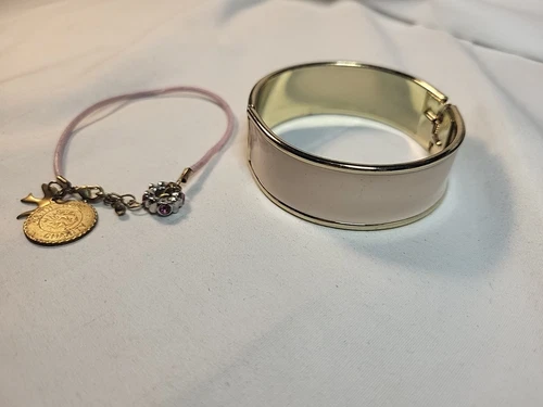 KATE SPADE Set 2 Bracciali Rosa Tono Oro e Miscela Multicolore.