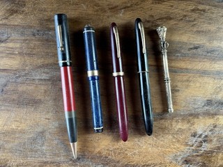 Vintage Lot Of Fountain Pens/Pencils; Sheaffer Diamond Medal 14kt Nibs