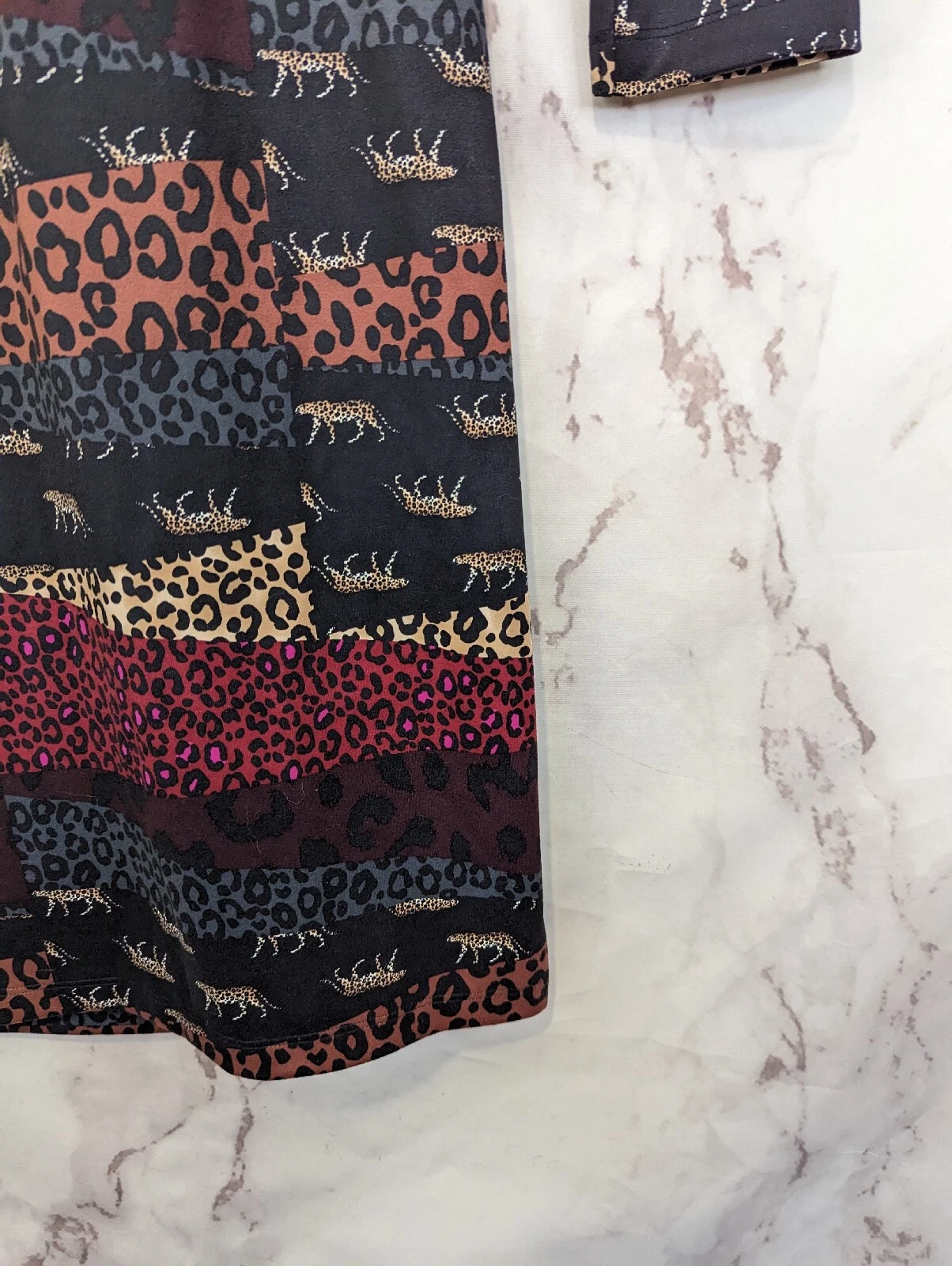 UNDERCOVER Abito Victoria Secret donna medio stampa animalier leopardato sportivo aperto dietro