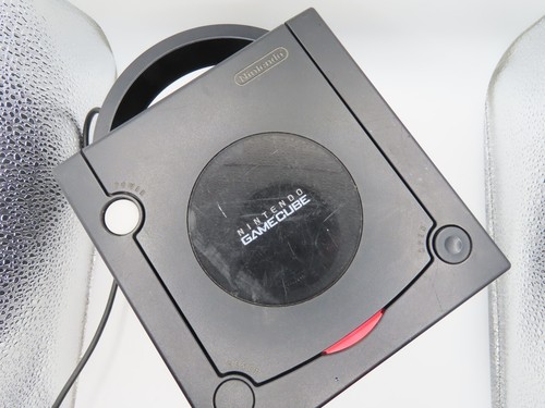 Nintendo Gamecube LED Controller Port Mod - Battery modification and LED MOD - Picture 22 of 24