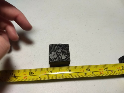 Vintage Letterpress Printing Block Man Wearing Suit Holding Up Finger - Picture 2 of 4