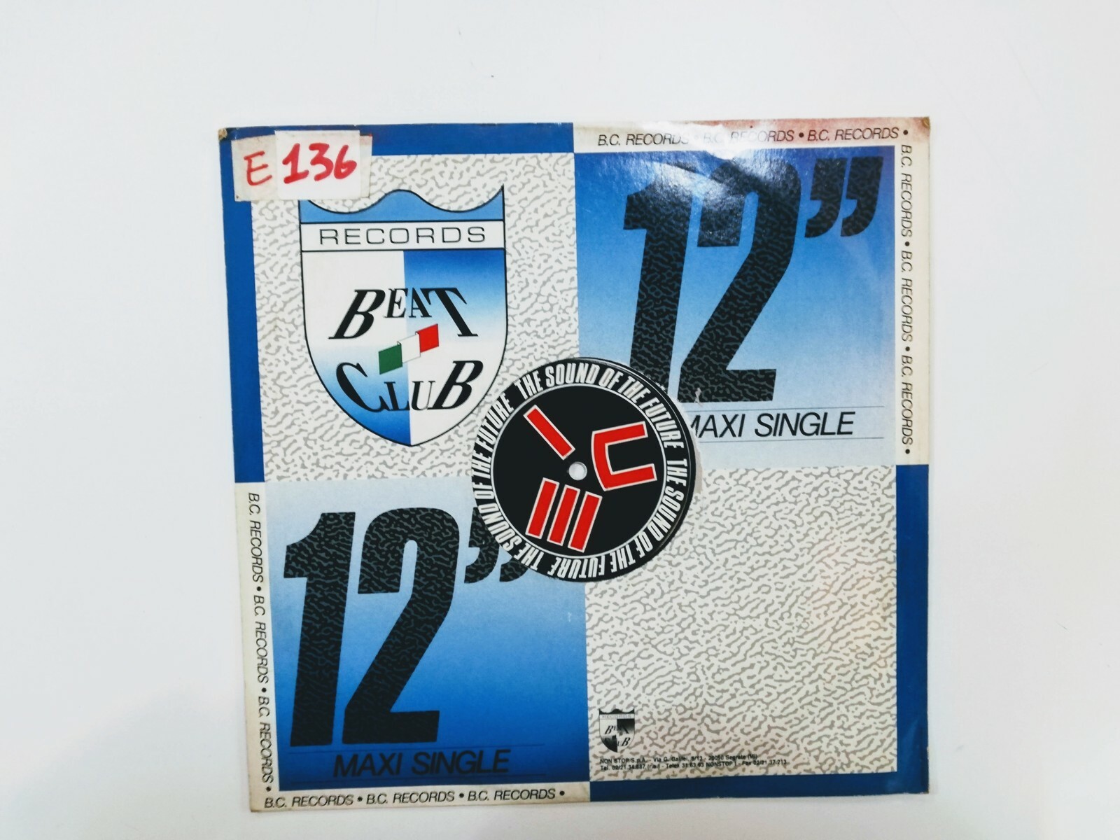 Foto 1 di 3