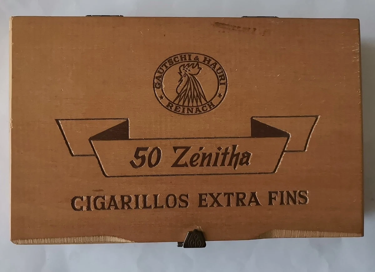 ANCIENNE BOÎTE À Cigarettes métal doré ciselé Russie Europe de l'Est