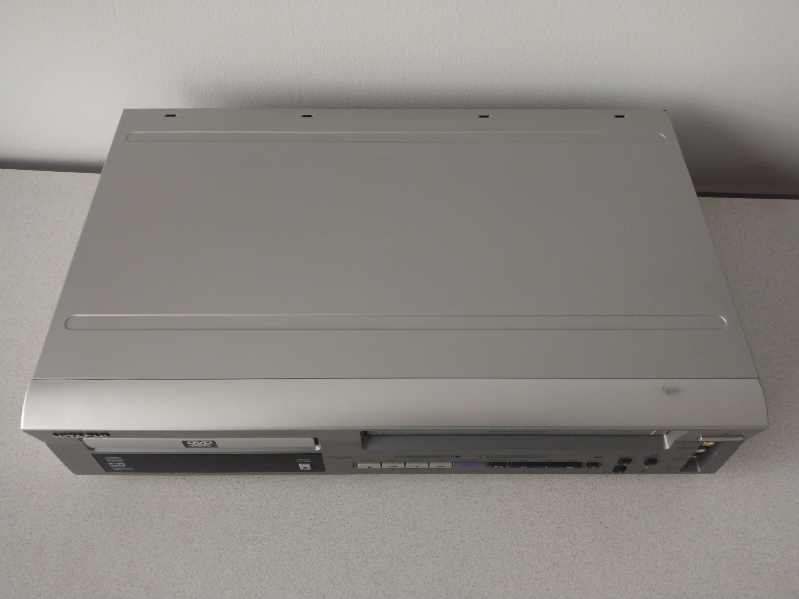 Hitachi DVPF2U 4 Head HiFi VHS VCR DVD Combo No Remote Tested eBay