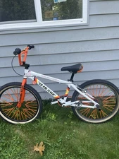 SoCal Flyer 24” This Bike Has Some Scratches From The Last Owner.