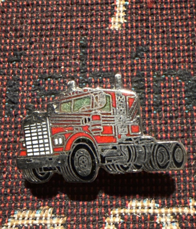 Vintage Kenworth Peterbuilt  IH Chevy Mac Truck Big Rig Enamel Hat Lapel Pin Wow