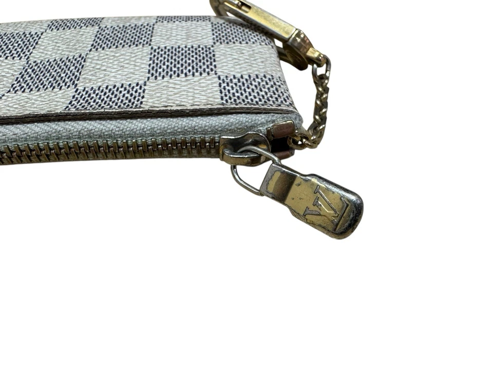 LOUIS VUITTON Pochette Cle Damier Azur White PVC White Key Cles - Image 4 of 4
