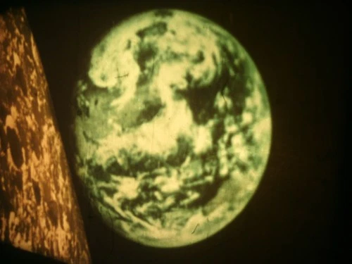 16mm color film Soviet " The Moon " Space Moon Spacecraft