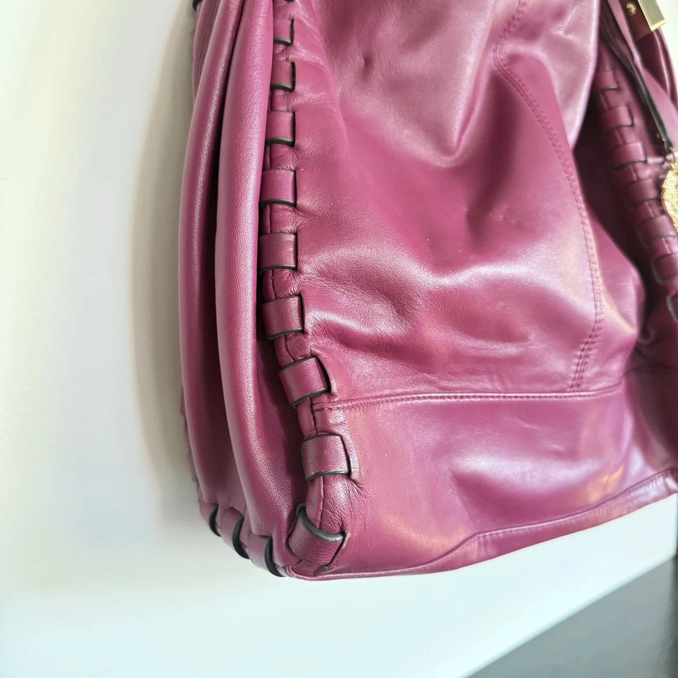 Bolso Hobo de Hombro Vince Camuto Cuero Suave Pimienta Dorado Herrajes Slouchy Foto 4 de 4