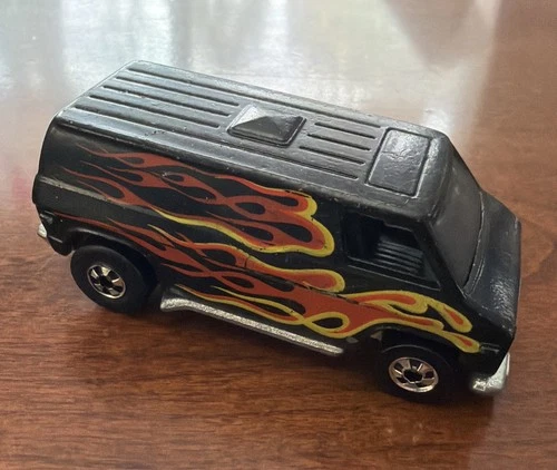 Vtg Hot Wheels Blackwall SUPER VAN Black w/ Flames 1974 Diecast
