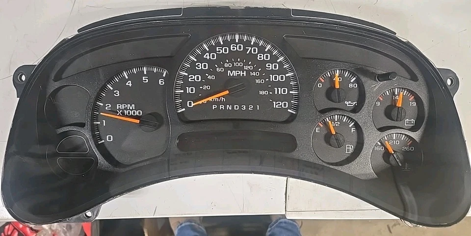 Cuadro de instrumentos usado Chevy Silverado GMC Sierra 2003-2007 15182146 Foto 2 de 4