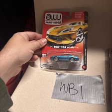 Auto World 1992 Chevrolet Camaro Z28 1:64 Diecast Car Die-cast Metal