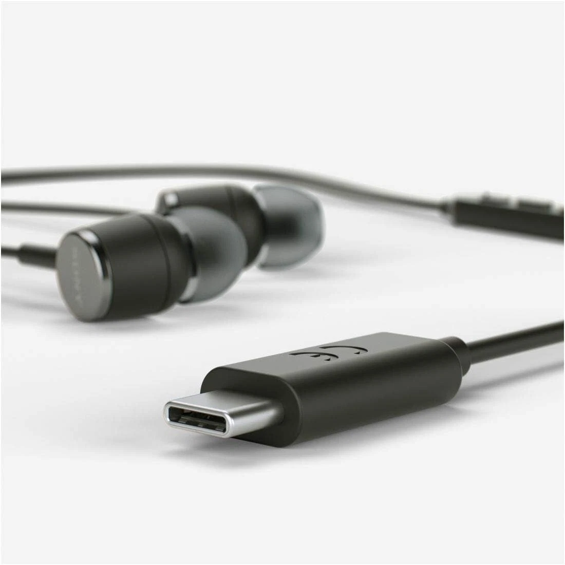 Sony STH50C Hi-Res Audio USB Type-C Connect In-Ear Headphones w/Mic Black Japan