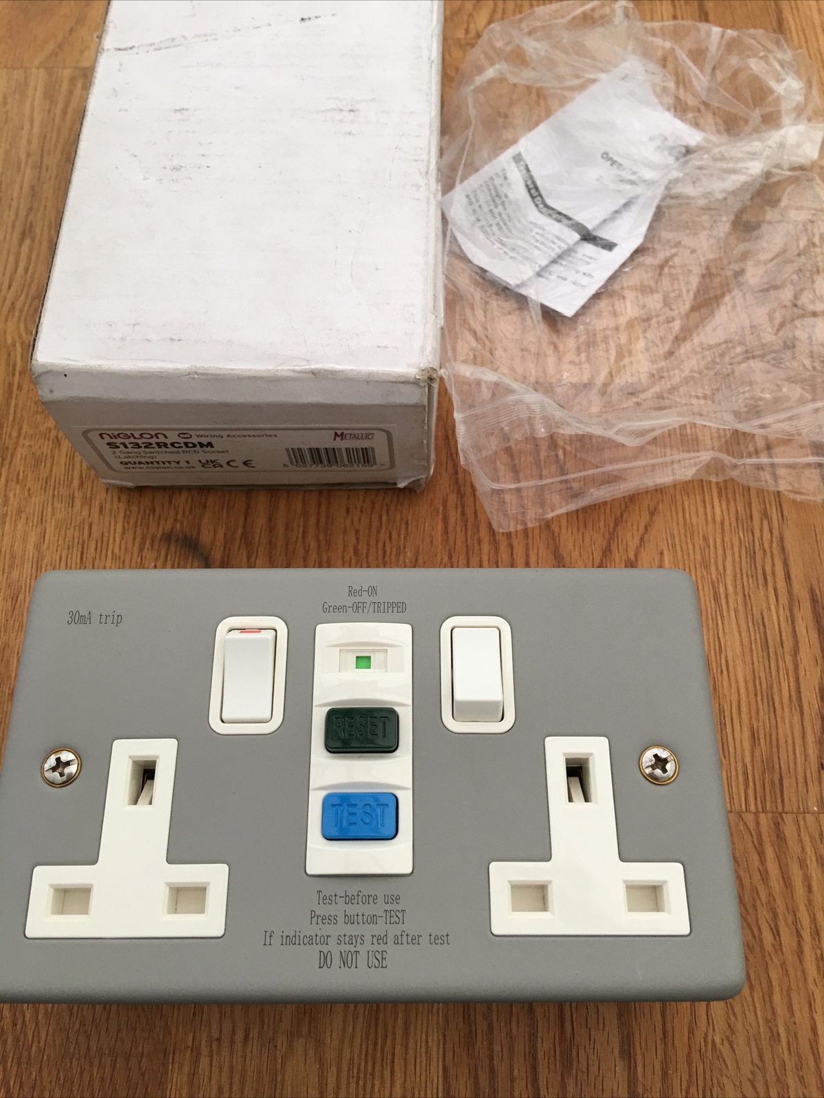 Niglon 13A 2 gang switched RCD Socket S132RCDM BNIB
