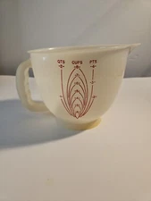 Tupperware Mix N Store 8 Cup 2 Quart Measuring Bowl with Spout Vintage 500-3