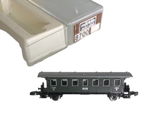 Z Märklín Mini-Club 8101 DB 111 Electric Loco & Passenger Car Set
