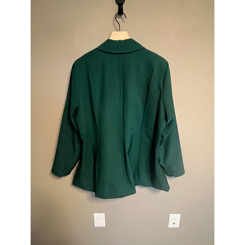 Chaqueta Blazer Botánica Torrid Studio Botánica Verde Esmeralda Talla 3 3X Foto 4 de 4