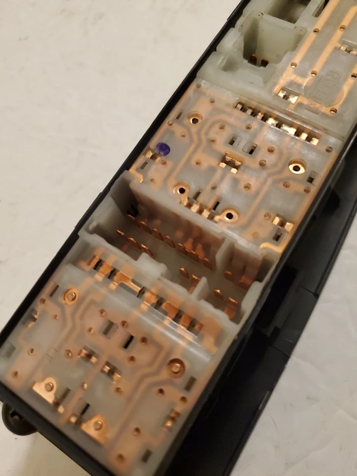 2003 2008 INFINITI FX35 СО СТОРОНЫ ВОДИТЕЛЯ ЛЕВЫЙ ГЛАВНЫЙ ВЫКЛЮЧАТЕЛЬ СТЕКЛА OEM - Изображение 4 из 4