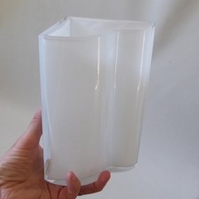 Nuutajarvi Finland, Sonetti art glass corner vase. Kerttu Nurminen, white cased