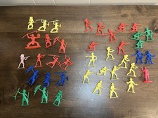 Vintage Western Cowboys And Indians Greenbriar Toy Soldiers Lot Of 39 Figures