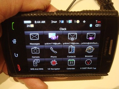 BlackBerry Storm2 9550 Black Cellular Phone Bluetooth 3.2MP 3.25'' TFT Display