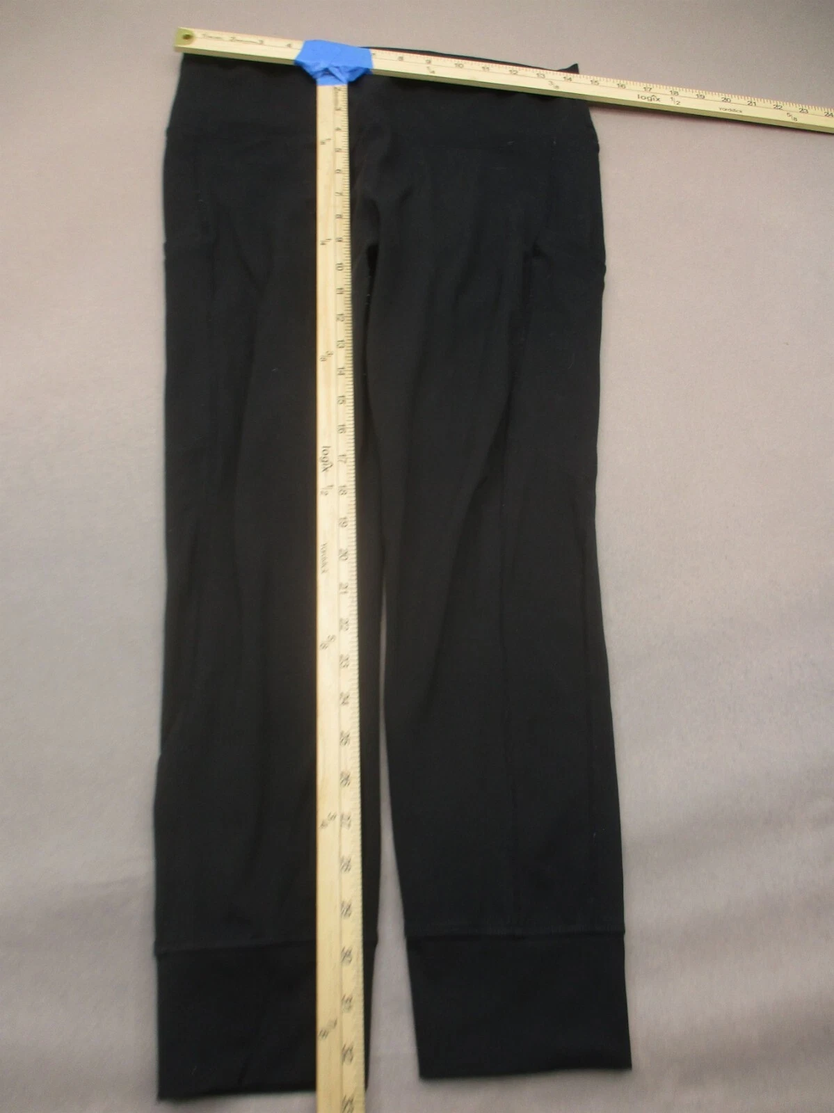 fabletics stretch pull on athletic yoga cropped leggings