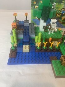 LEGO Minecraft Set - 21114 The Farm - 100% Complete w/ Manual