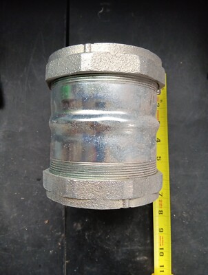 EMT 4 1/2'' Compression Coupling.  C021