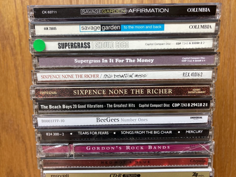 24 компакт-диска Savage Garden Supergrass Sixpence BeeGees NSync BTR Tears Beach качели для мальчиков - Изображение 2 из 4