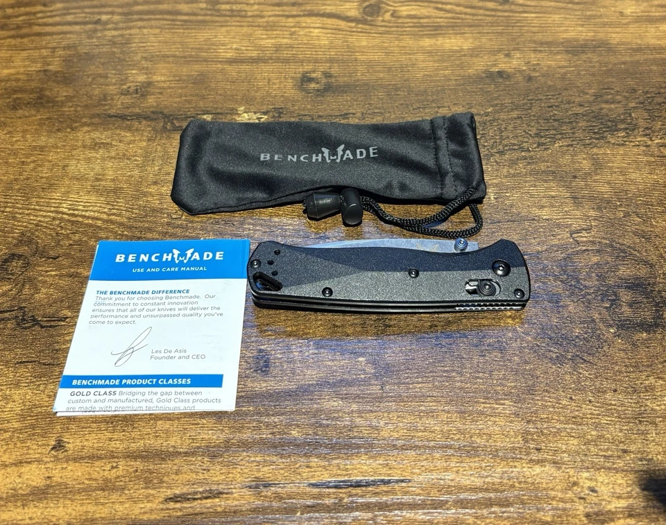 Cuchillo EDC plegable con mango de aluminio Benchmade 535BK-4 Bugout M390 Foto 3 de 3