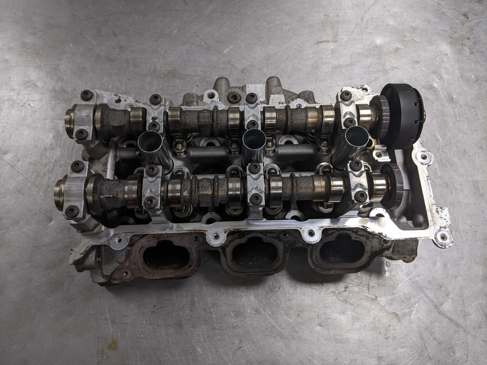 Right Cylinder Head From 2015 Chrysler  Town & Country  3.6 05184510AJ FWD - Image 2 of 4