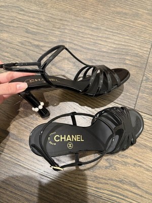 CHANEL Black Patent Leather Pearl-Heel Sandals – Latest  display picture 1