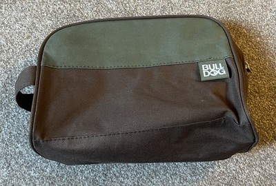 BullDog Kulturtasche grün und schwarz leer