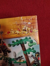 LEGO Castle: Forest Ambush 70400 - Damaged box