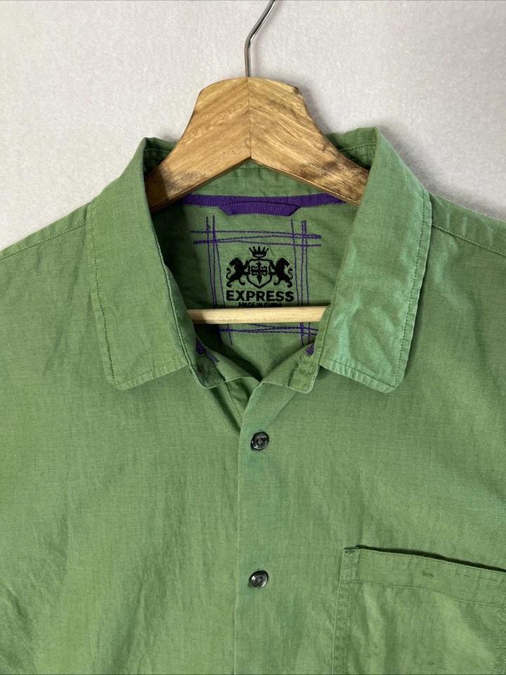 Camisa de vestir Express para hombre talla grande verde cambray manga larga con botones Foto 4 de 4