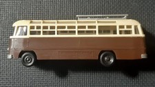 BERLINPLAST Reisebus IKARUS 31 braun  (Modellauto H0 1:87) Bus Omnibus