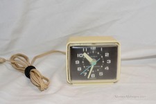 General Electric 7370-1 Luminous Alarm Clock Tested Working Made In USA