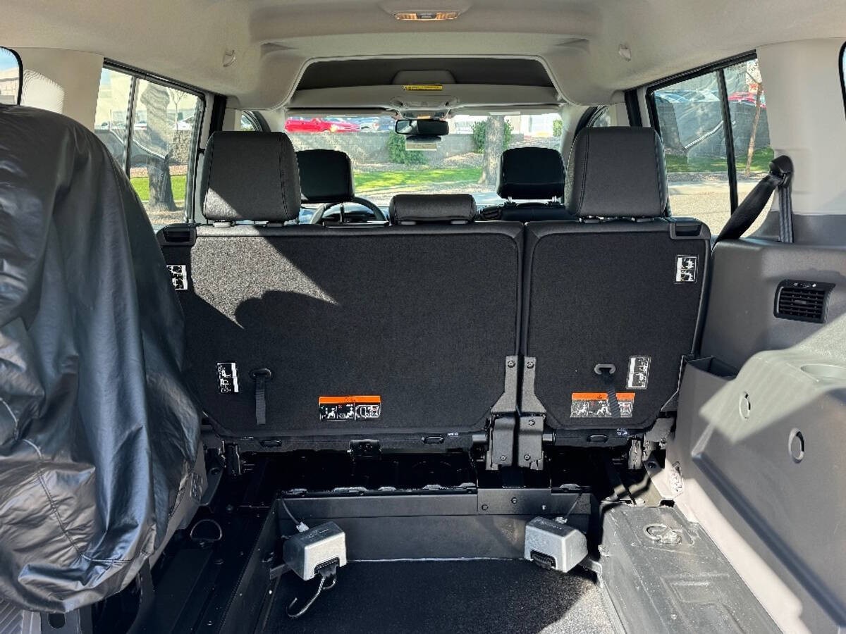 2022 Ford Transit Connect XL 4dr LWB Mini Van w/Rear Liftgate thumbnail 12