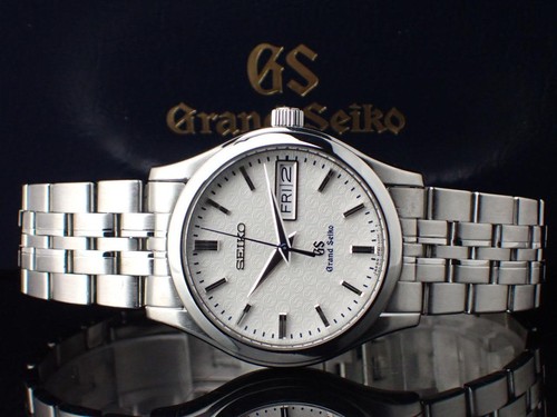 GRAND SEIKO 9F Quartz 130th Anniversary Limited Edition SBGT039 TO254552 - Picture 13 of 15
