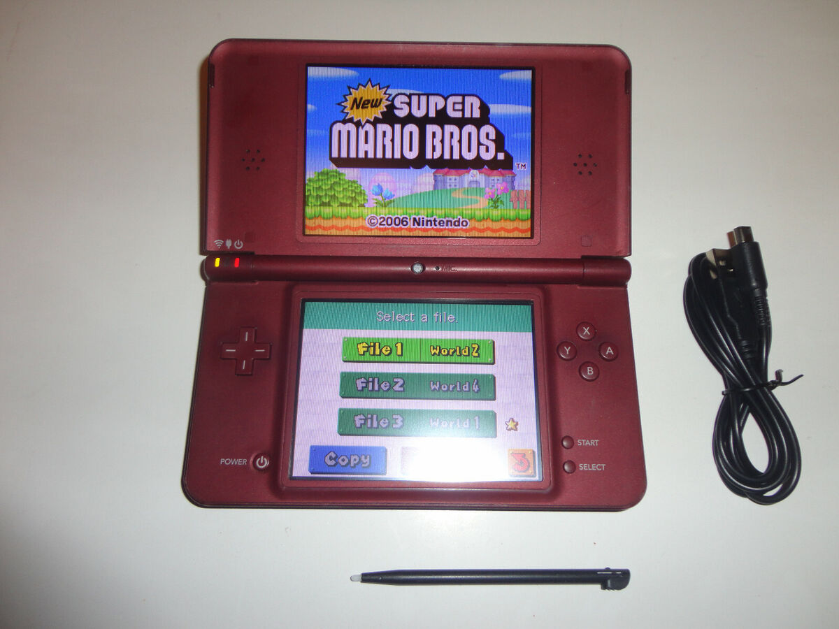  Nintendo DSi XL Burgundy : Video Games