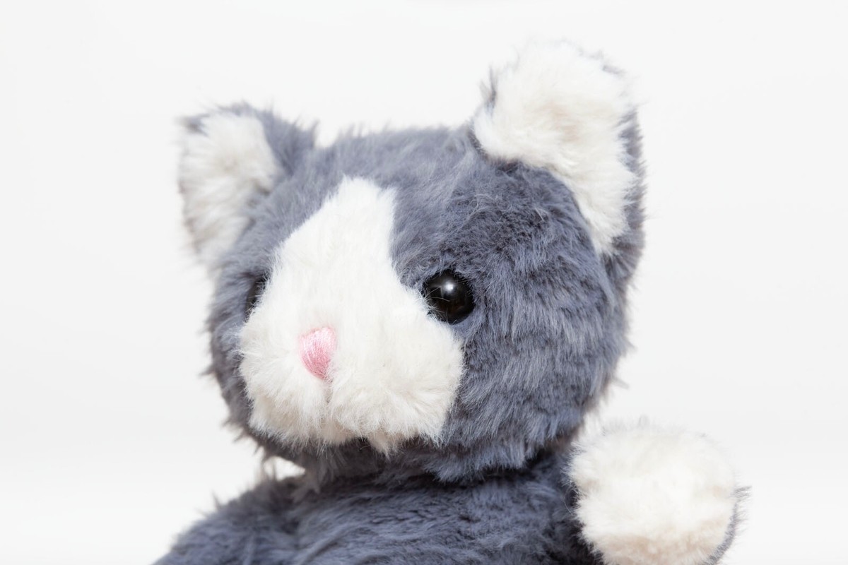 Jellycat Storm Mitten Kitten (nwt tagged) UK