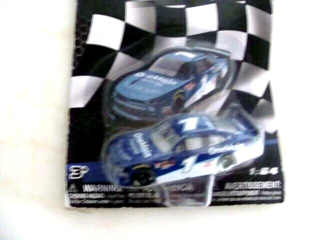 Автомобиль ELLIOTT SADLER NO1 One Main Chevrolet 2018 Wave 6 Nascar масштаб 1:64 - Изображение 3 из 4