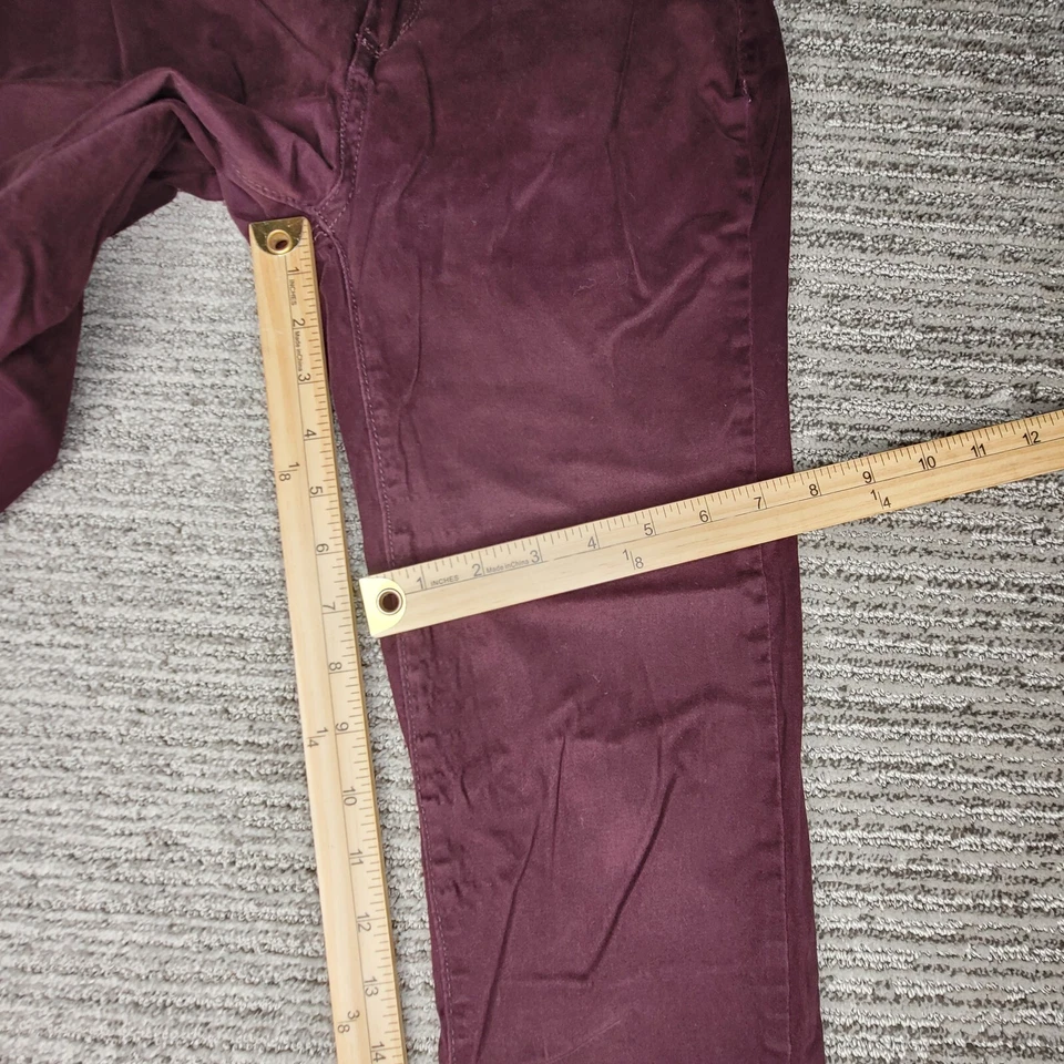 Pantalones de mujer Buffalo David talla 2/26 ajustados tiro medio trabajo informal granate Foto 4 de 4