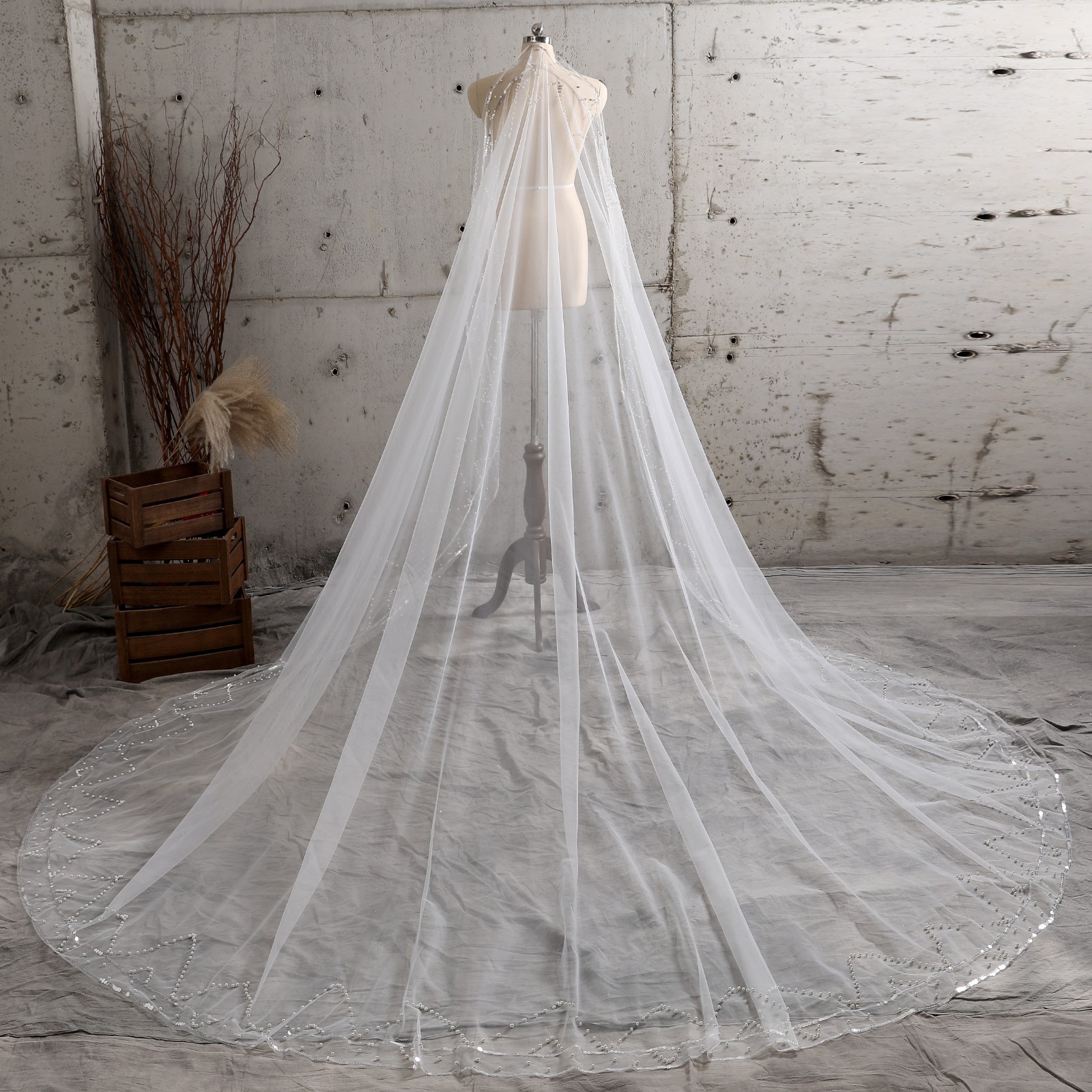Handmade Beads and Sequins Wedding Veil Shining Bridal Veil