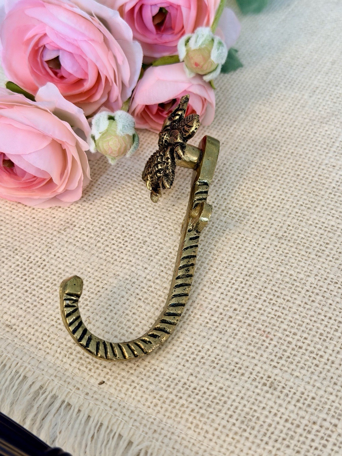 Gold & Black Metal Bee Wall Hook Key Towel Coat Hanger Lightweight 4.25 inches