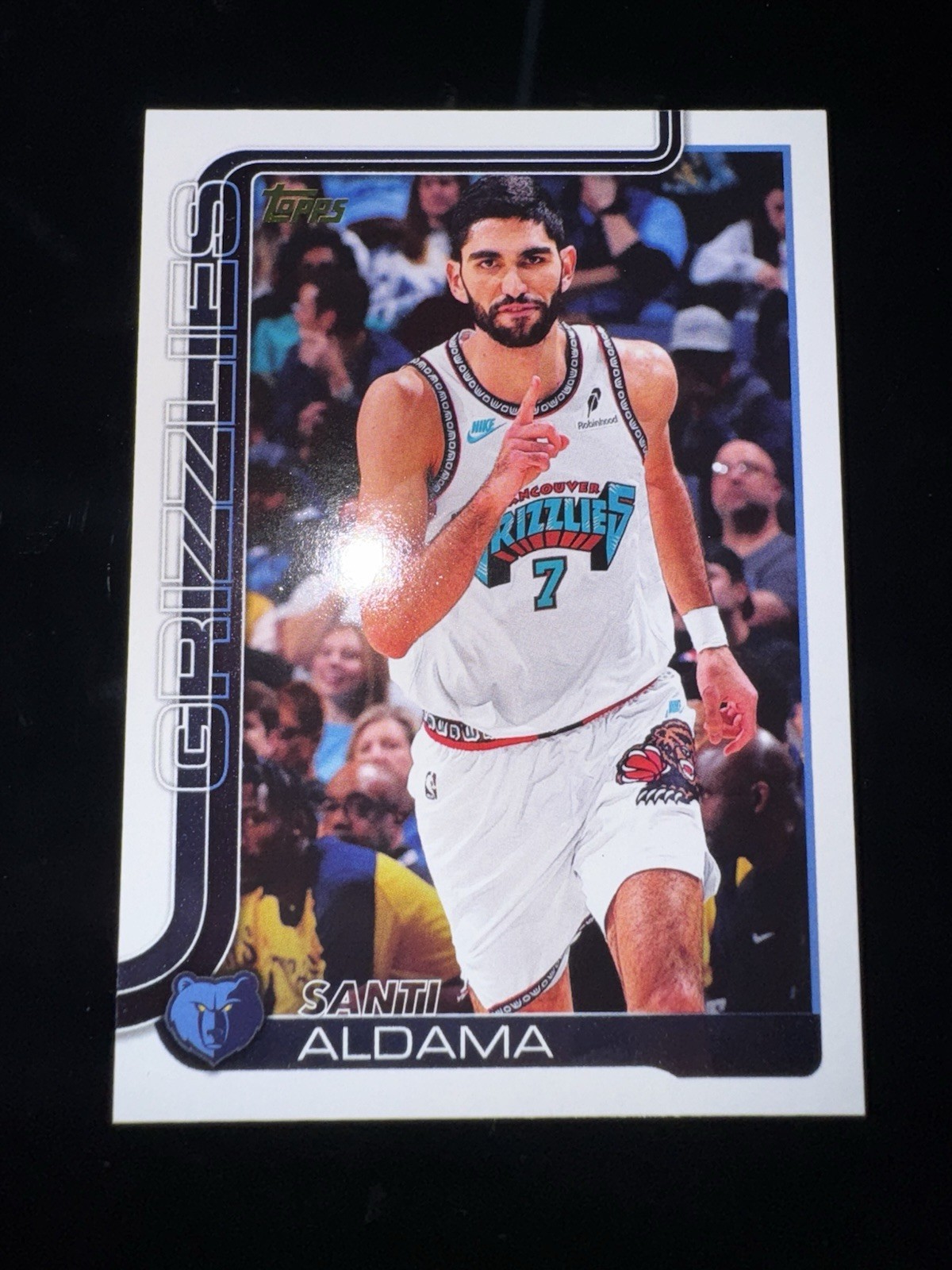 2025-26 Topps Santi Aldama Golden Mirror Image Variation SSP #187 Grizzlies