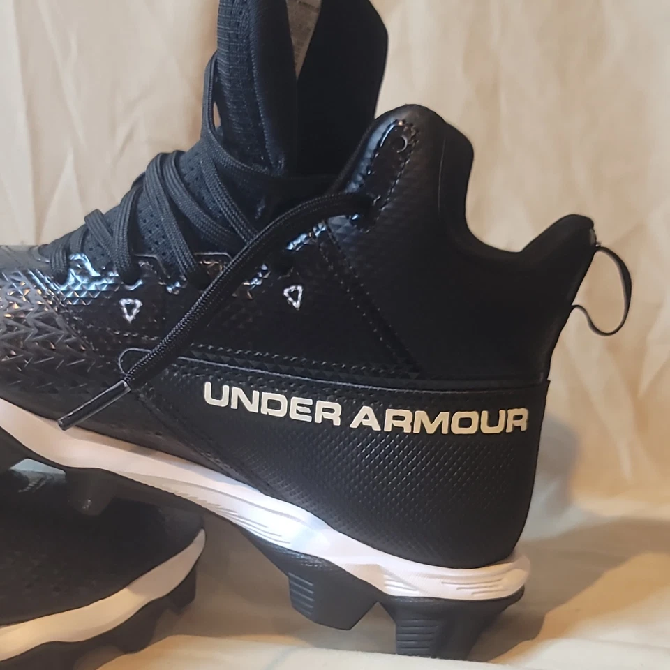 Under Armour Football Cleats UA Hammer Mid Shoes EUC  3.5Y - Image 2 of 4