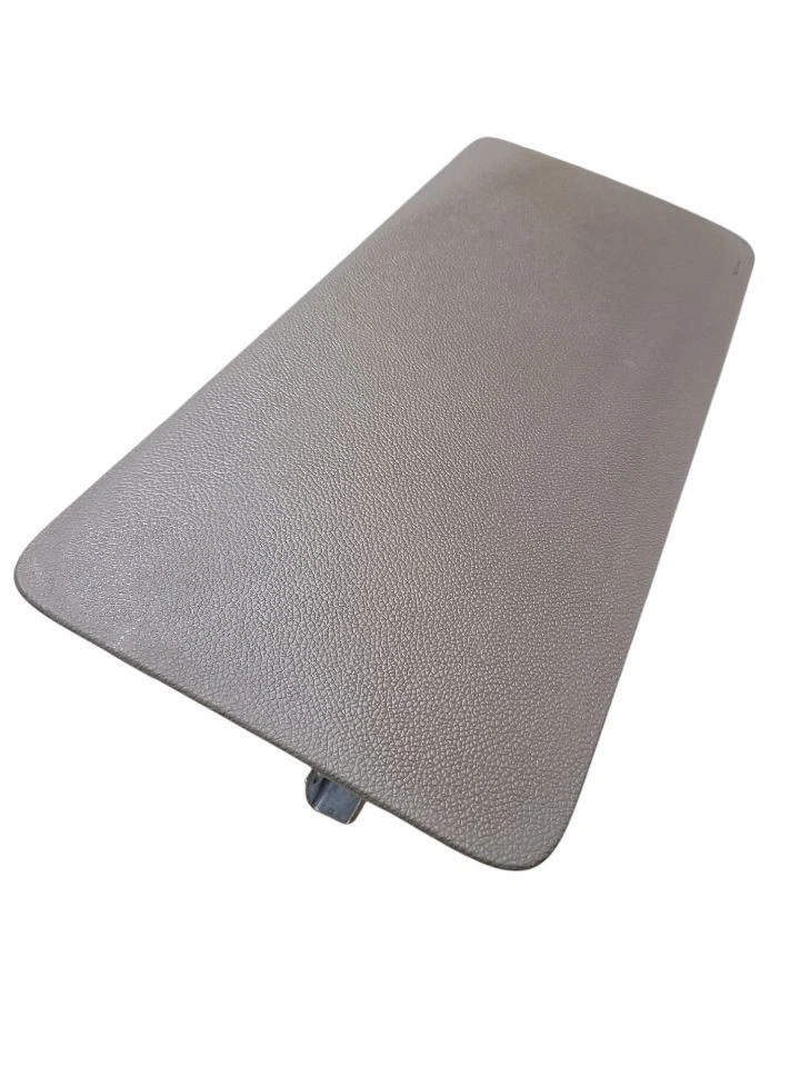 Правая подушка безопасности для пассажира на приборную панель подходит для 07–08 AVALANCHE 1500 623951 - Изображение 2 из 4